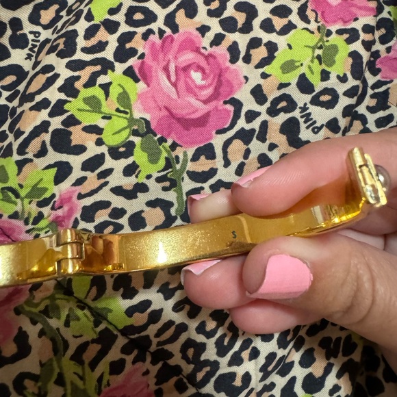 Louis Vuitton Nanogram Cuff - Picture 7 of 8